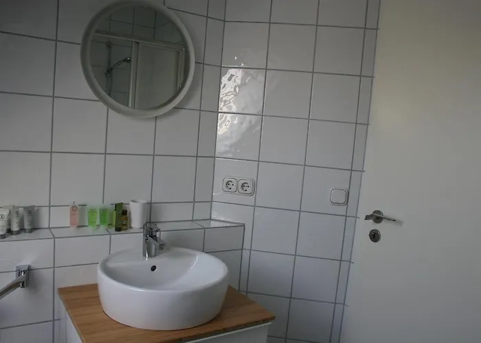 ホームステイ Gaestezimmer Hausaeckerweg エルランゲン