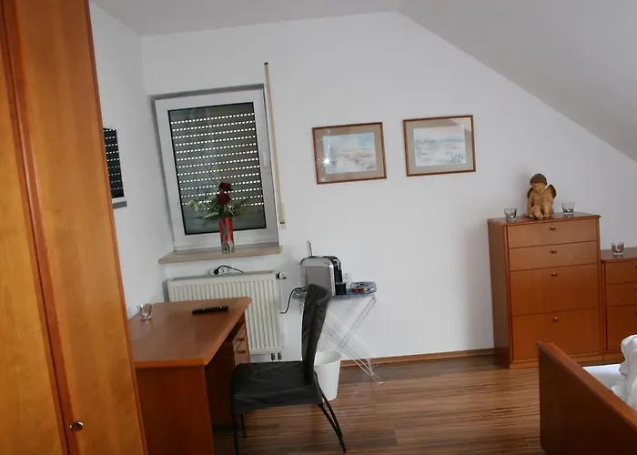 ホームステイ Gaestezimmer Hausaeckerweg